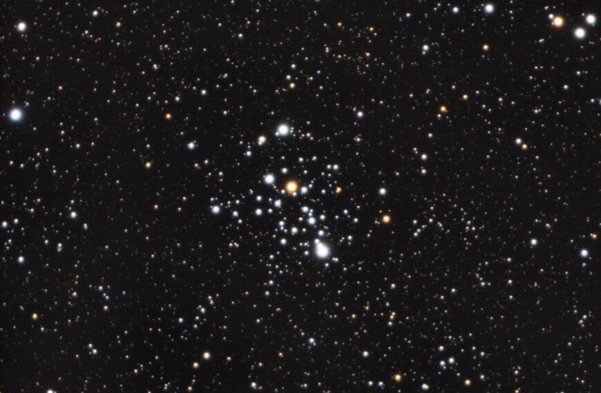 Messier-103 – Kleiner Weihnachtsbaum