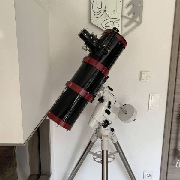 Parallaktische Montierung und Newton-Teleskope. Gibt es ein richtig herum?