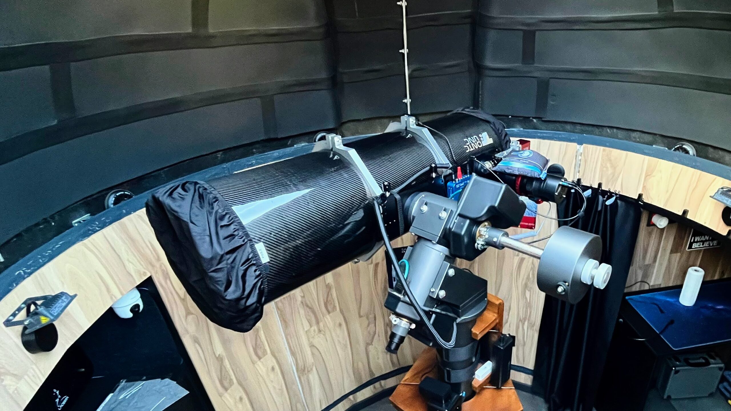 Der 10 Zoll Astrograph N-AG10 von Teleskop-Service