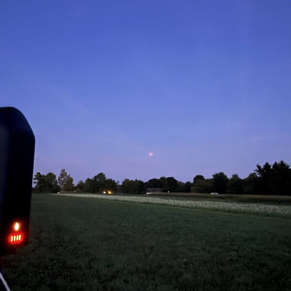 Total verfinstert, total frustriert: Wenn die Technik bei der Mondfinsternis versagt