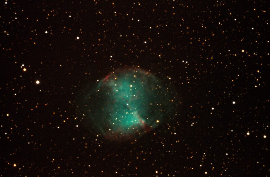 M 27 – Hantelnebel mit der Canon
